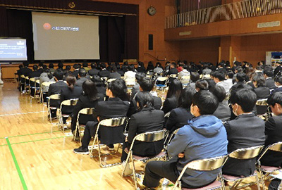 【研究発表会】成果報告会の様子