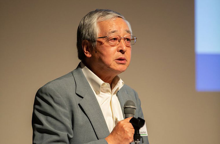 写真:総評