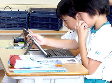 写真:タブレット端末の授業活用(訪問アドバイス)
