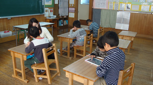 写真:MIMデジタル版を活用した特殊音節の学習