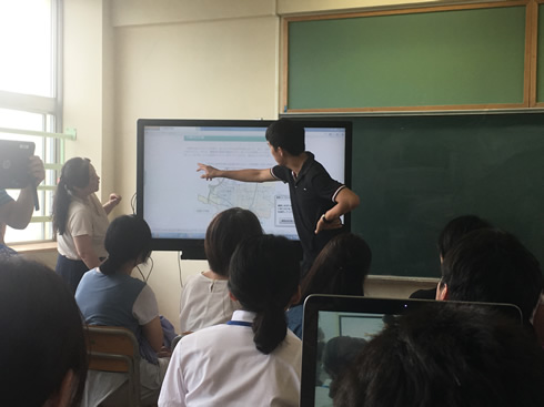 写真：ＢＩＧ　ＰＡＤを用いた授業づくり研修