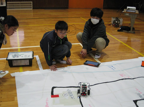 写真：平成29年度古河市プログラミング教育研修会を行いました。