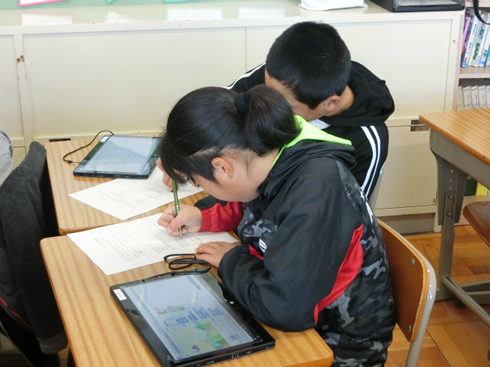 写真：どこの学校でもできる算数プログラミング学習