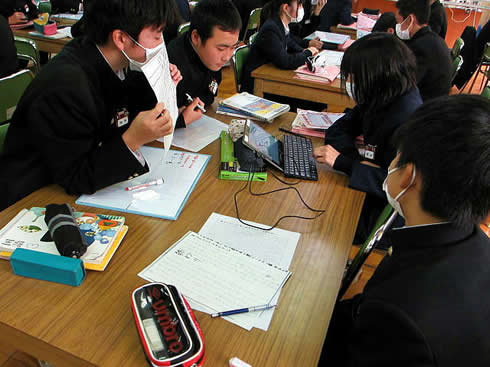 写真：ともに学ぶことの楽しさを実感