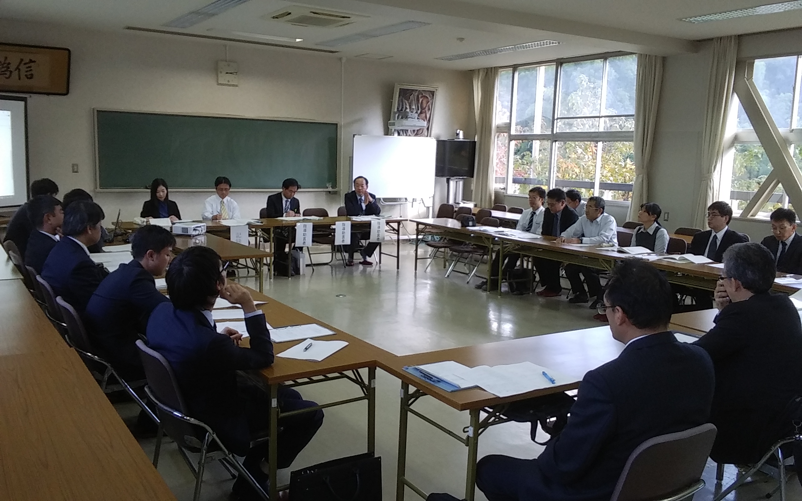 写真：動画を利用した反転授業の公開研究会を行いました！