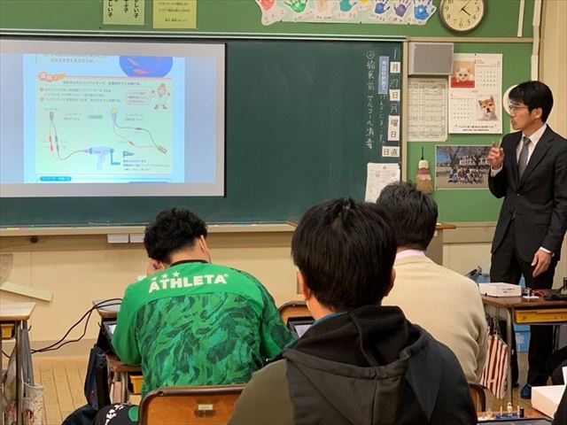 写真：プログラミング体験研修