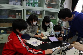 写真：MESHで体感、プログラミング！