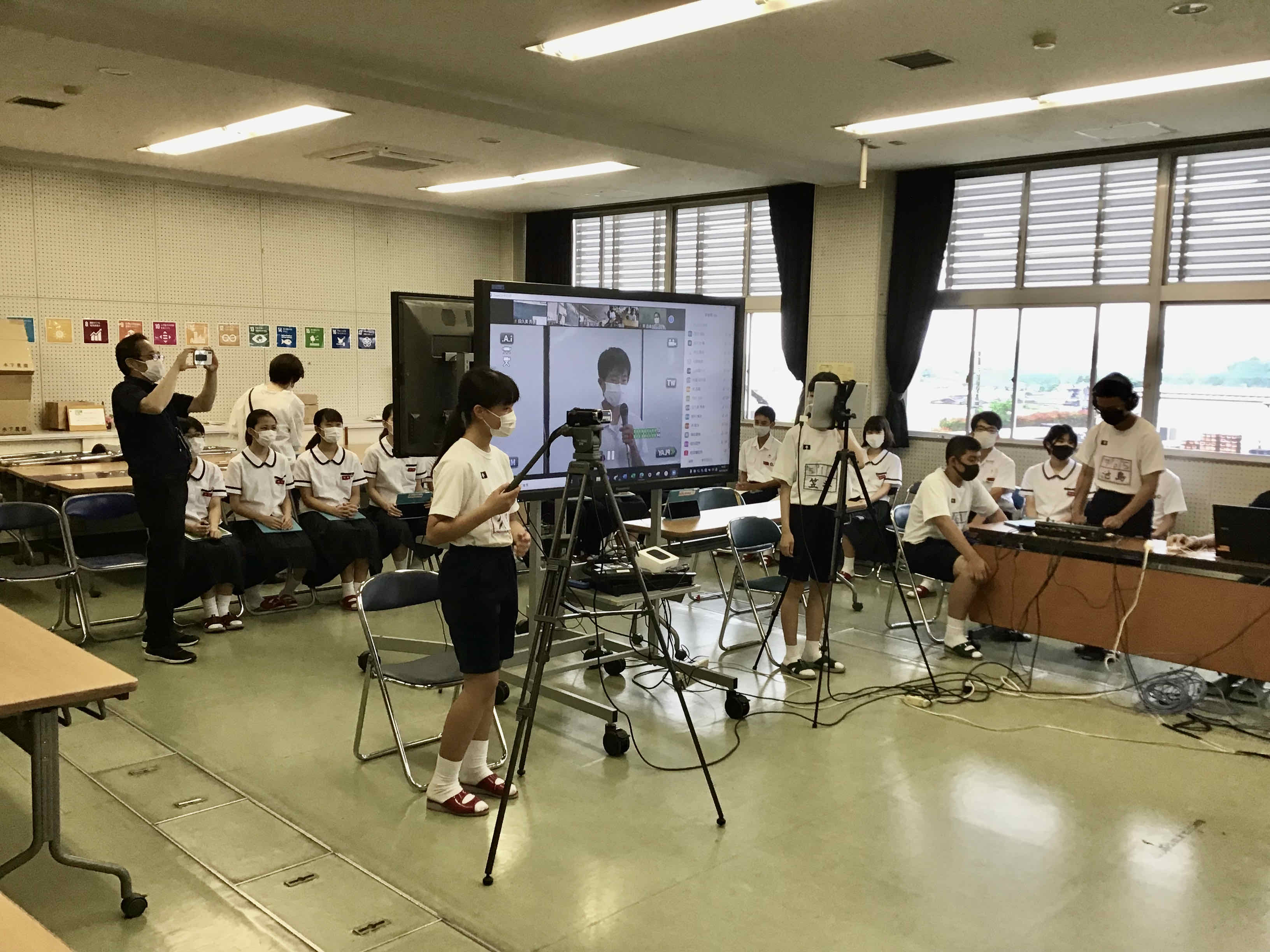 写真：リモート生徒総会
