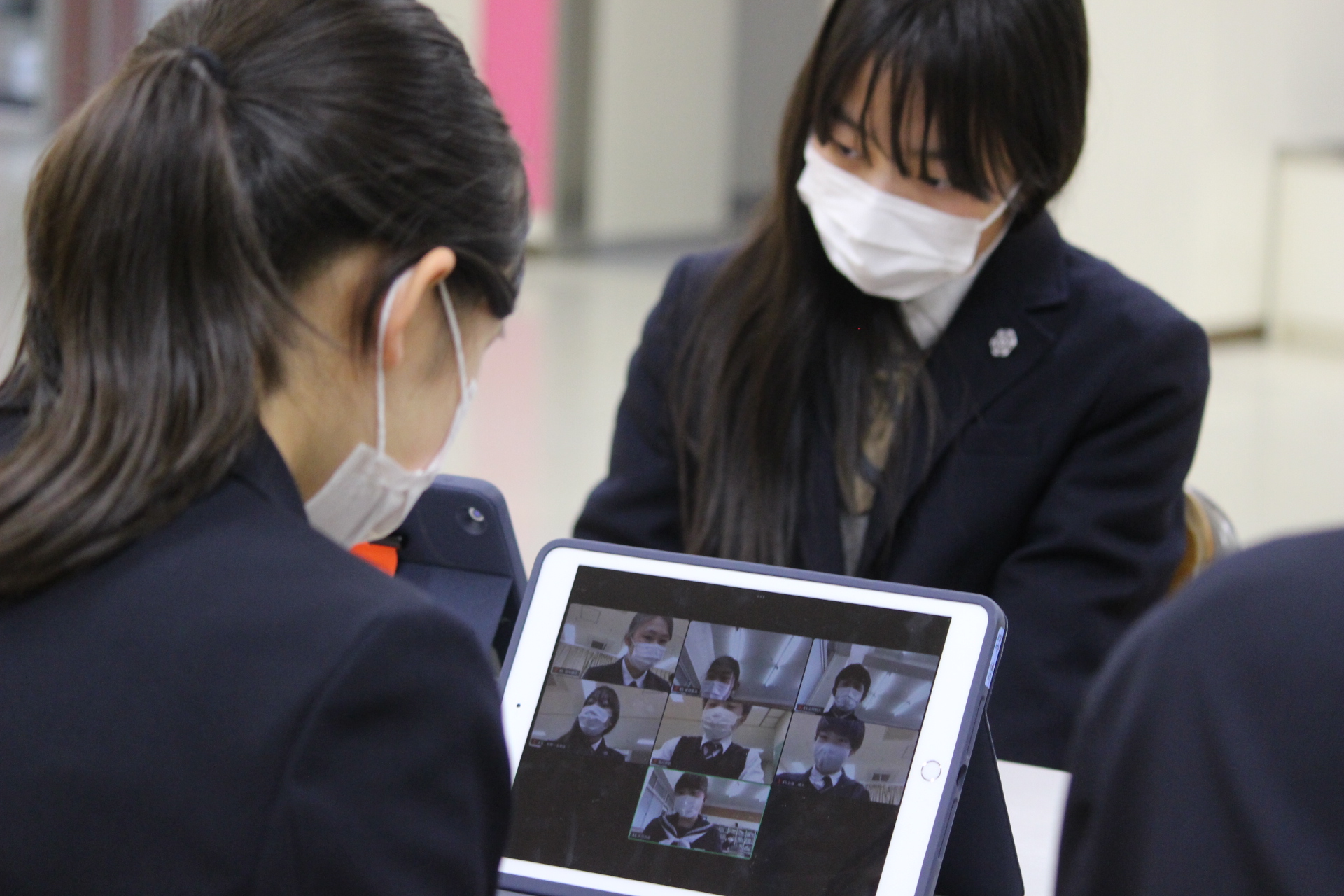 オンラインで福井大学附属義務教育学校の中学生と交流(１年総合的な学習の時間の実践)
