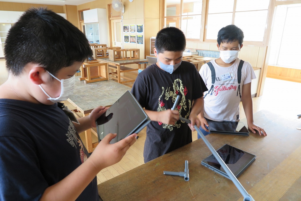 写真：総合的な学習の時間の取り組み