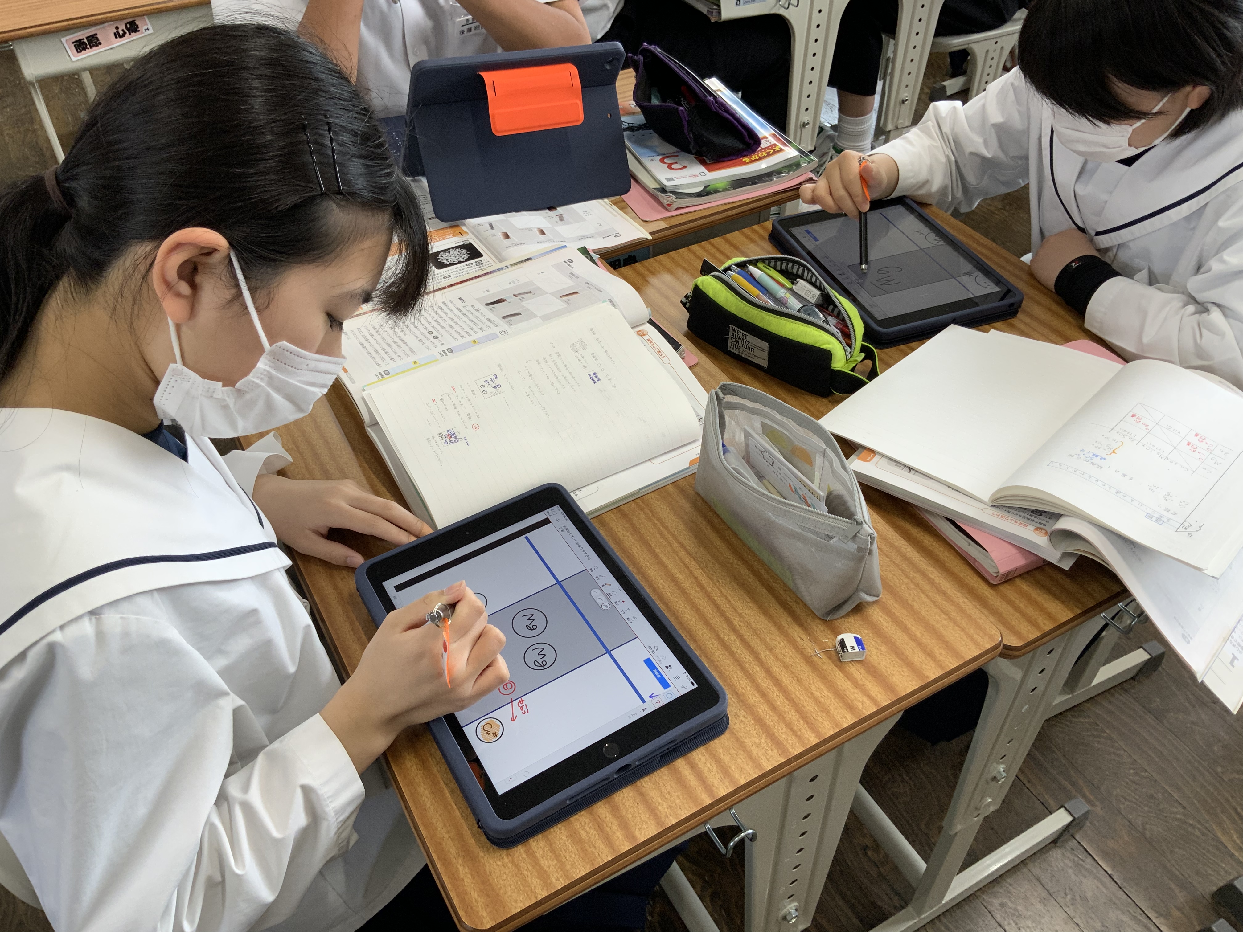 写真：イオンモデルの協同学習