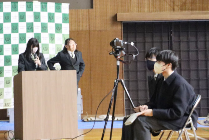 一年の学びの集大成「探究成果発表会」