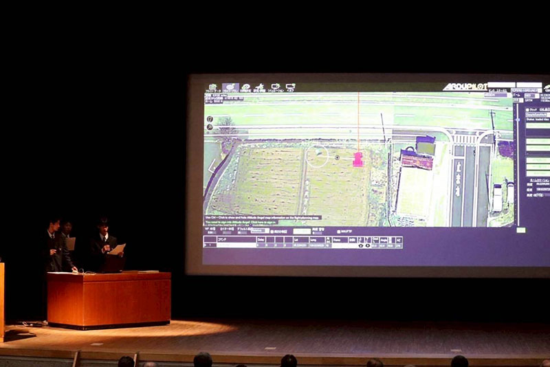 写真：探究学習における学習成果発表