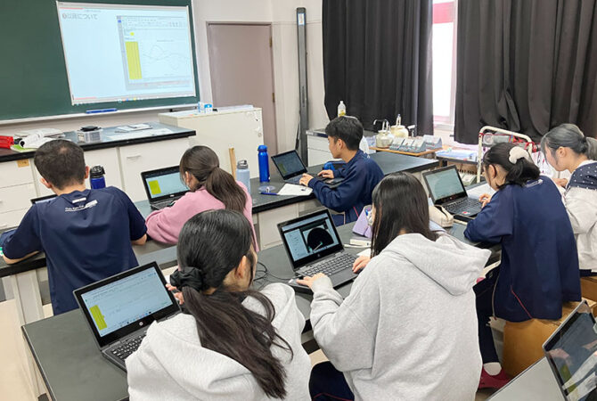 動画解析ツールで「科学者」に変わる物理の授業