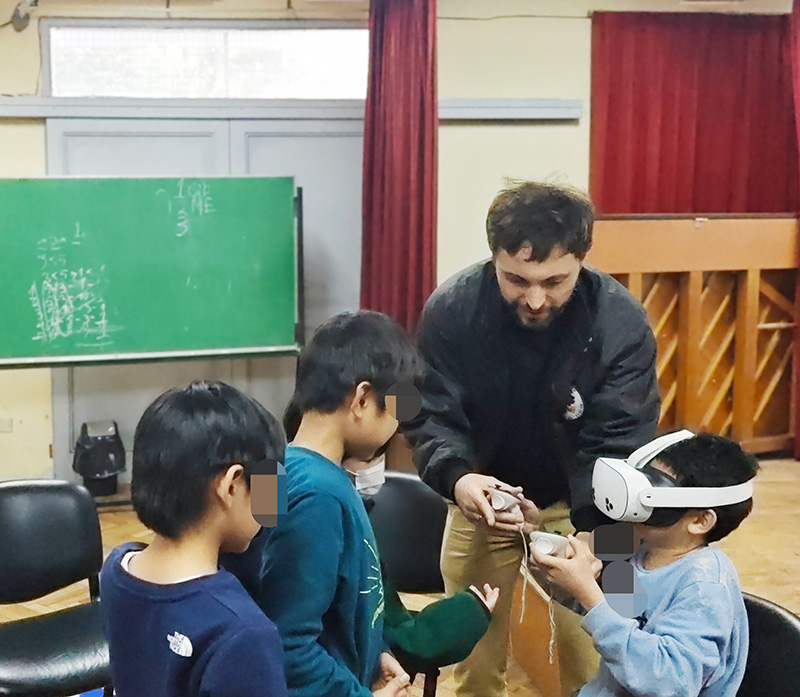 写真：VR体験から問いを生み出す学習