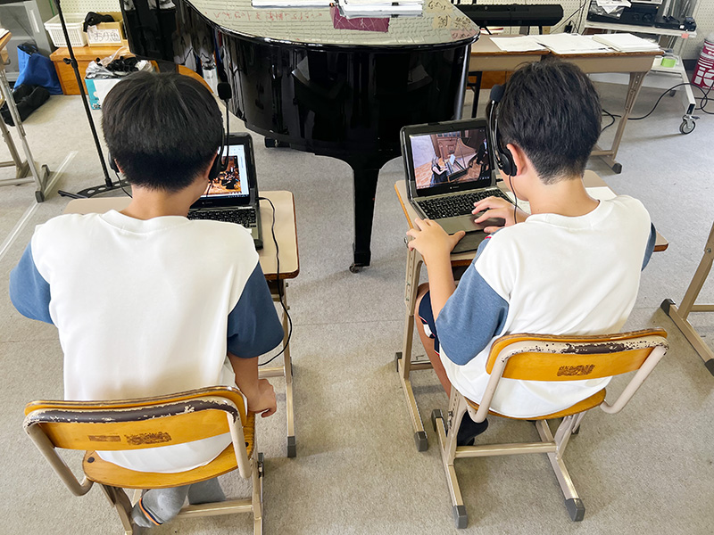 写真：VR映像による音楽科鑑賞授業の実践研究